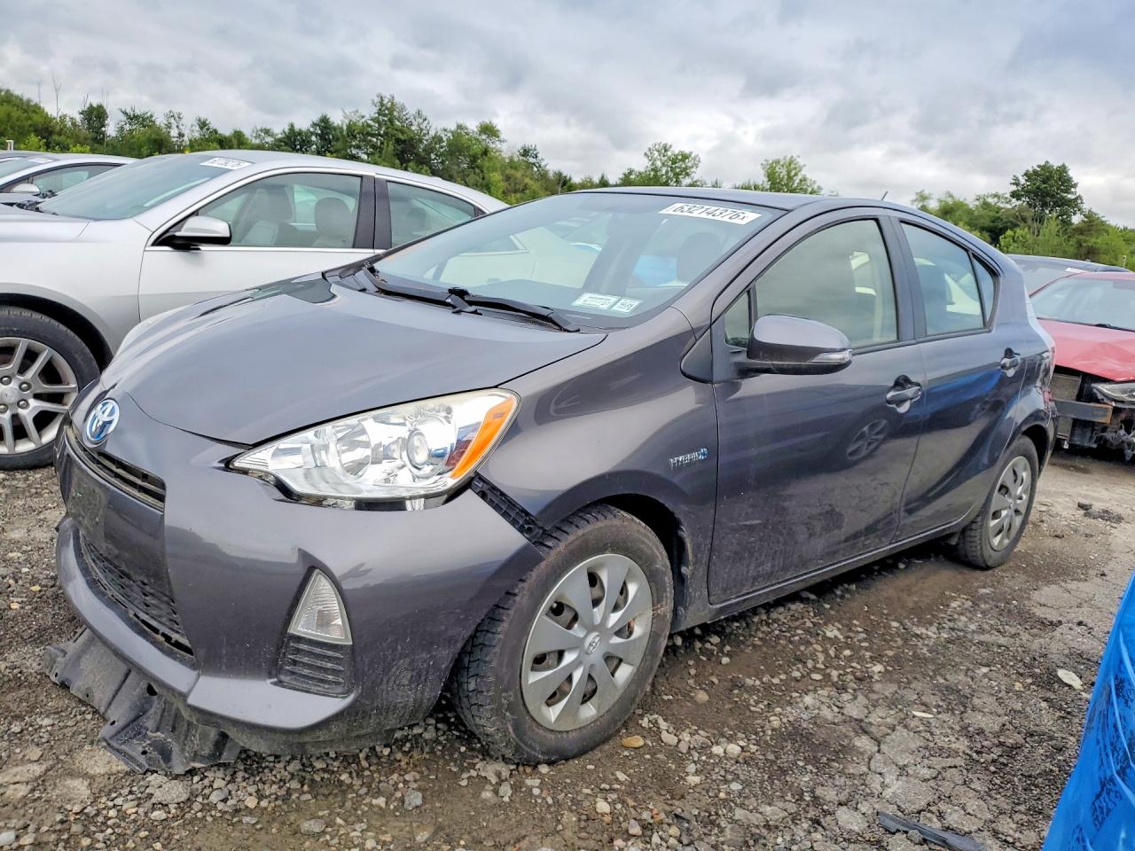 2014 Toyota Prius C Two Угольный vin: JTDKDTB30E1575383