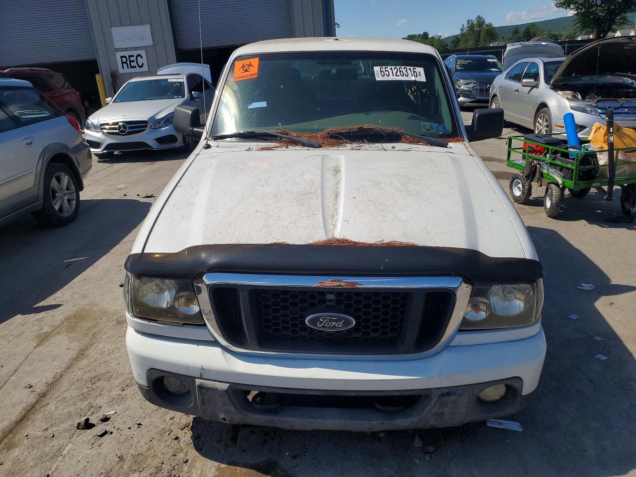 2009 Ford Ranger Super Cab White vin: 1FTZR15E09PA42454