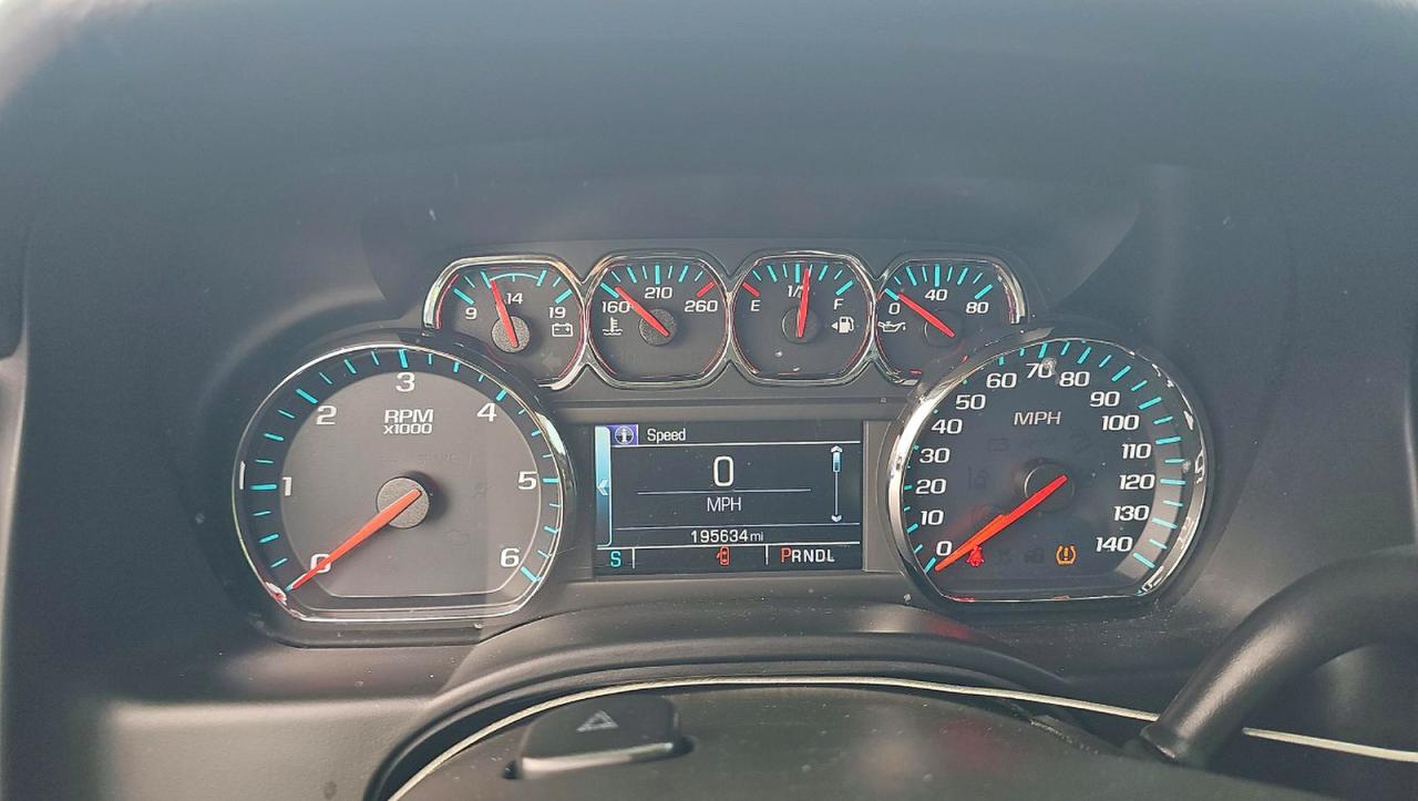 2020 Chevrolet Suburban C1500 Ls Черный vin: 1GNSCGKC3LR193672