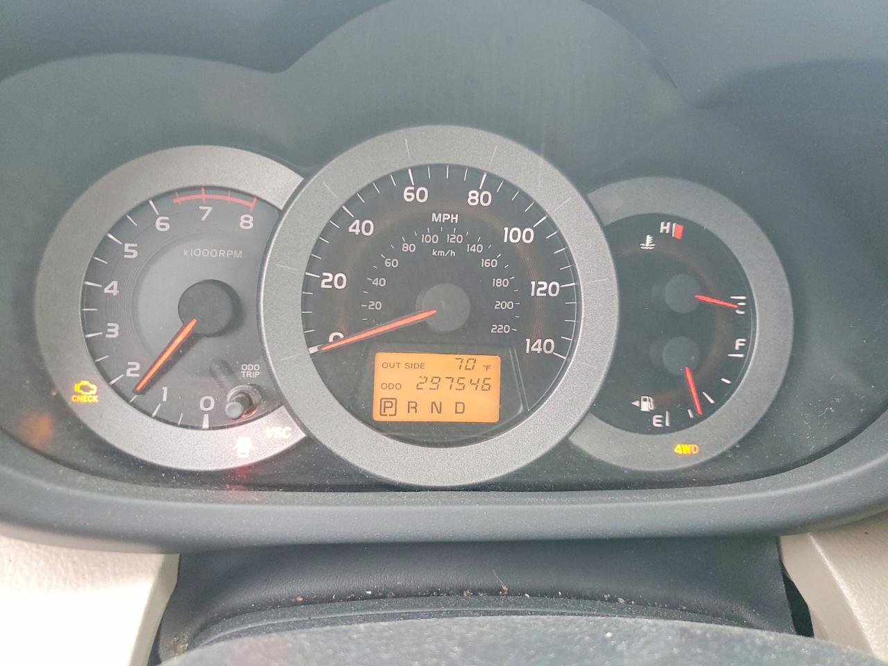 2007 Toyota Rav4 Base Red vin: JTMBD35V275115036