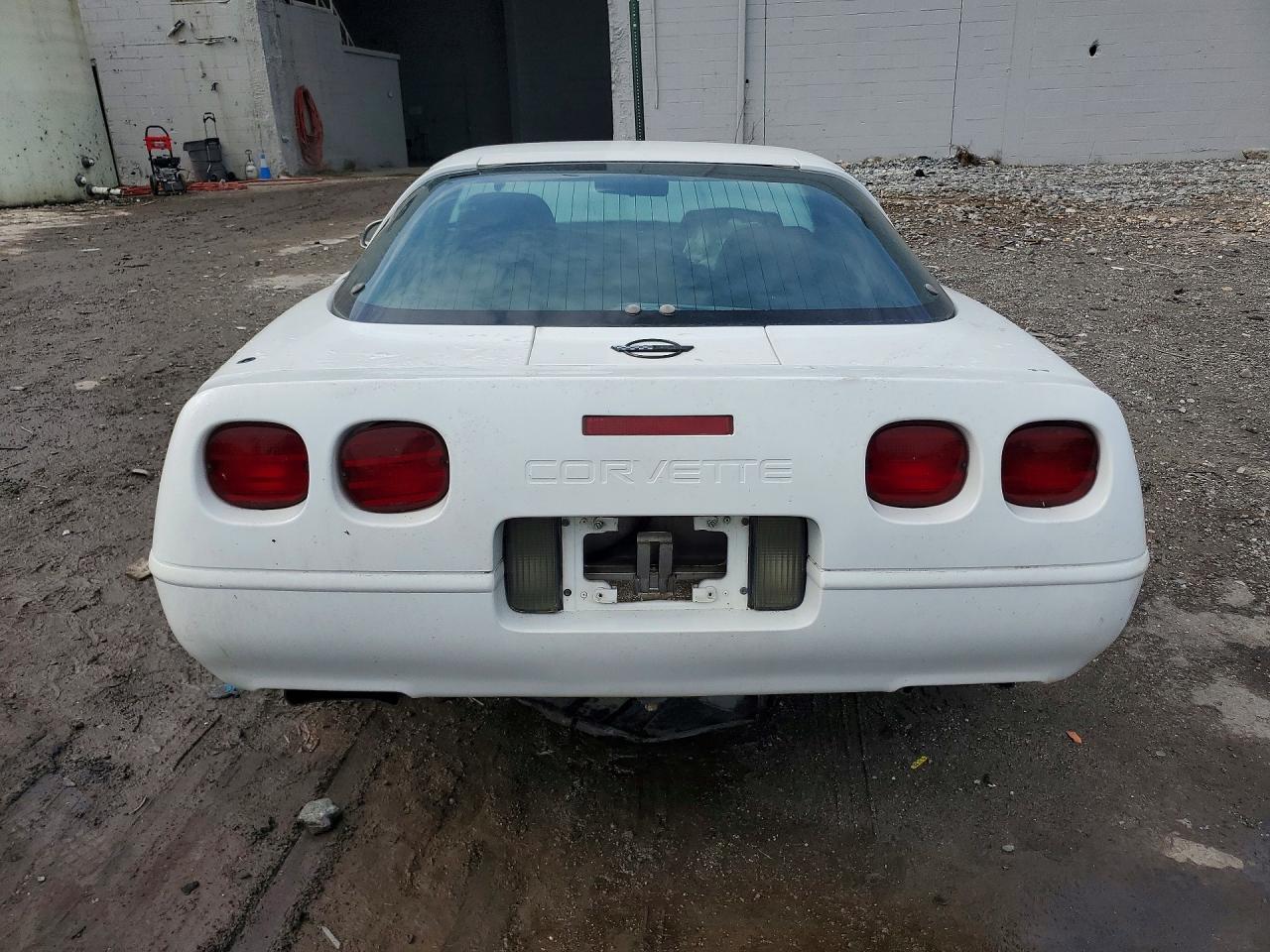 1996 Chevrolet Corvette White vin: 1G1YY22P3T5117623