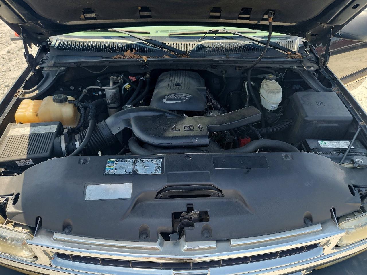 2004 Chevrolet Suburban C1500 Black vin: 1GNEC16Z74J313207