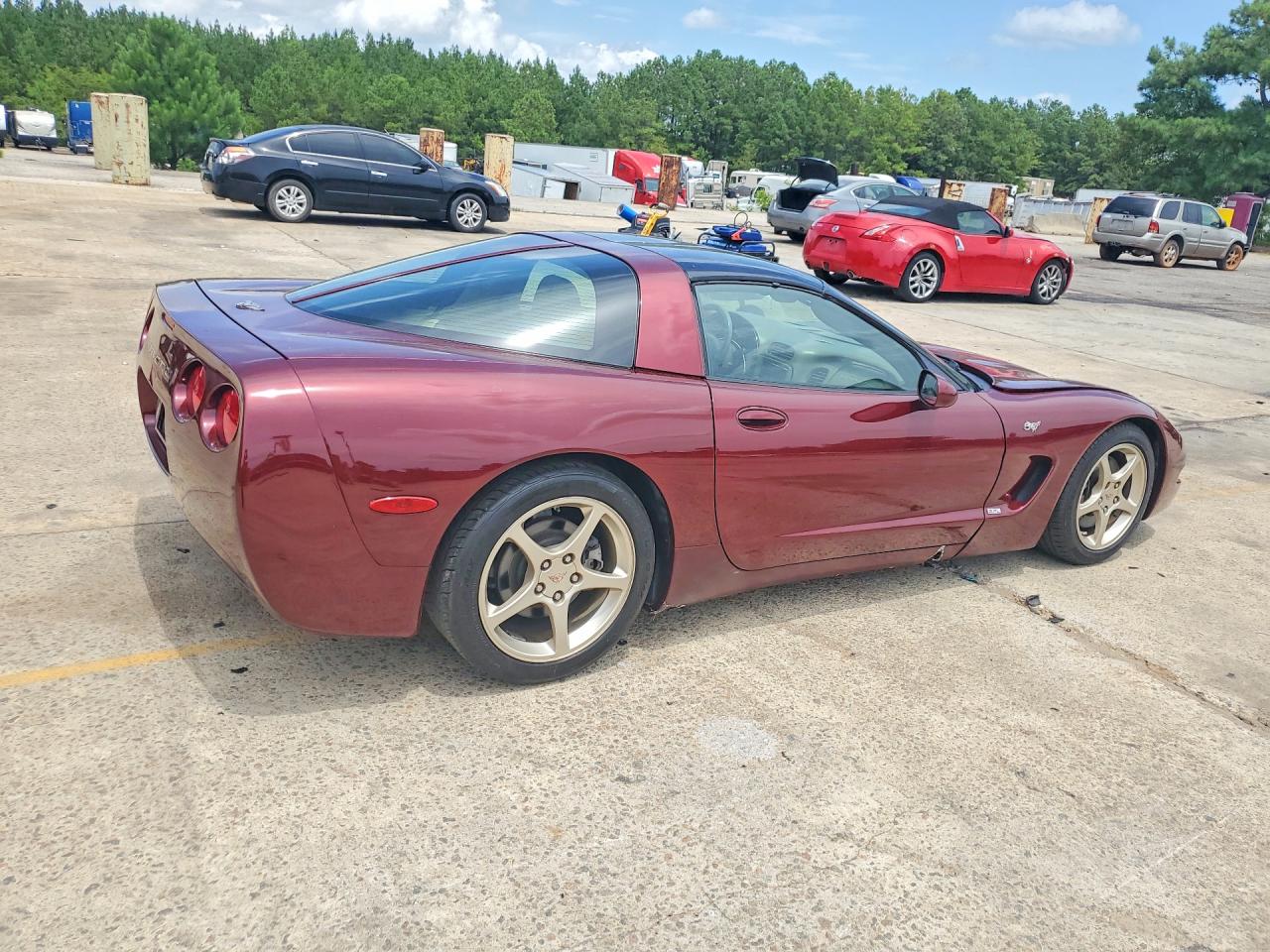2003 Chevrolet Corvette Burgundy vin: 1G1YY22G635128535
