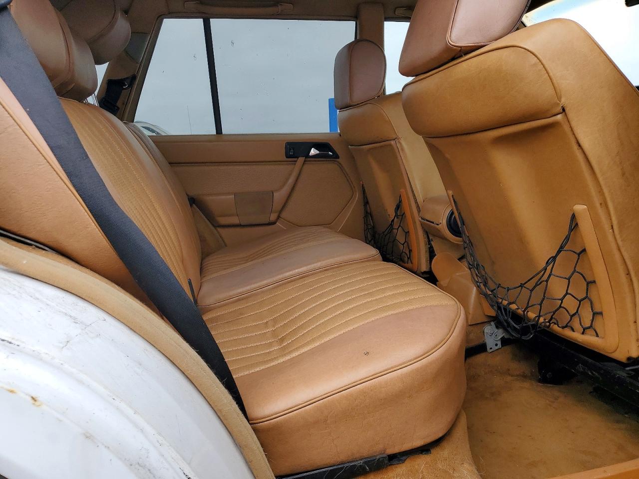 1987 Mercedes-benz 300 Tdt White vin: WDBEB93D0HF040489
