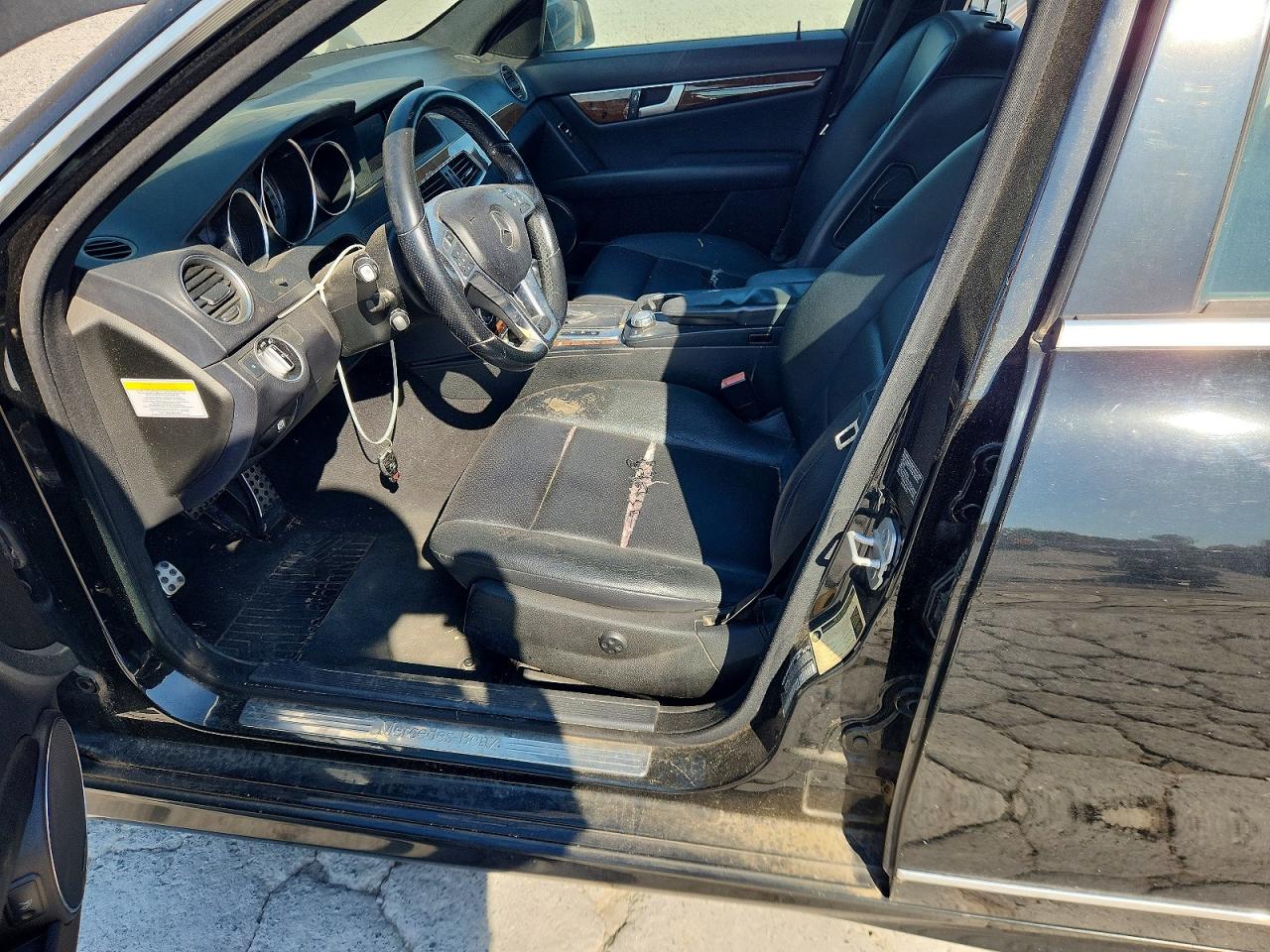 2013 Mercedes-benz C 300 4matic Black vin: WDDGF8AB2DA766992