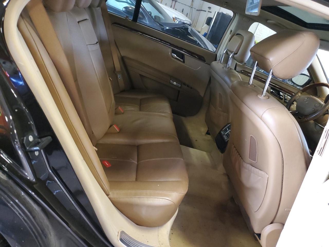 2009 Mercedes-benz S 550 4matic Black vin: WDDNG86XX9A273223