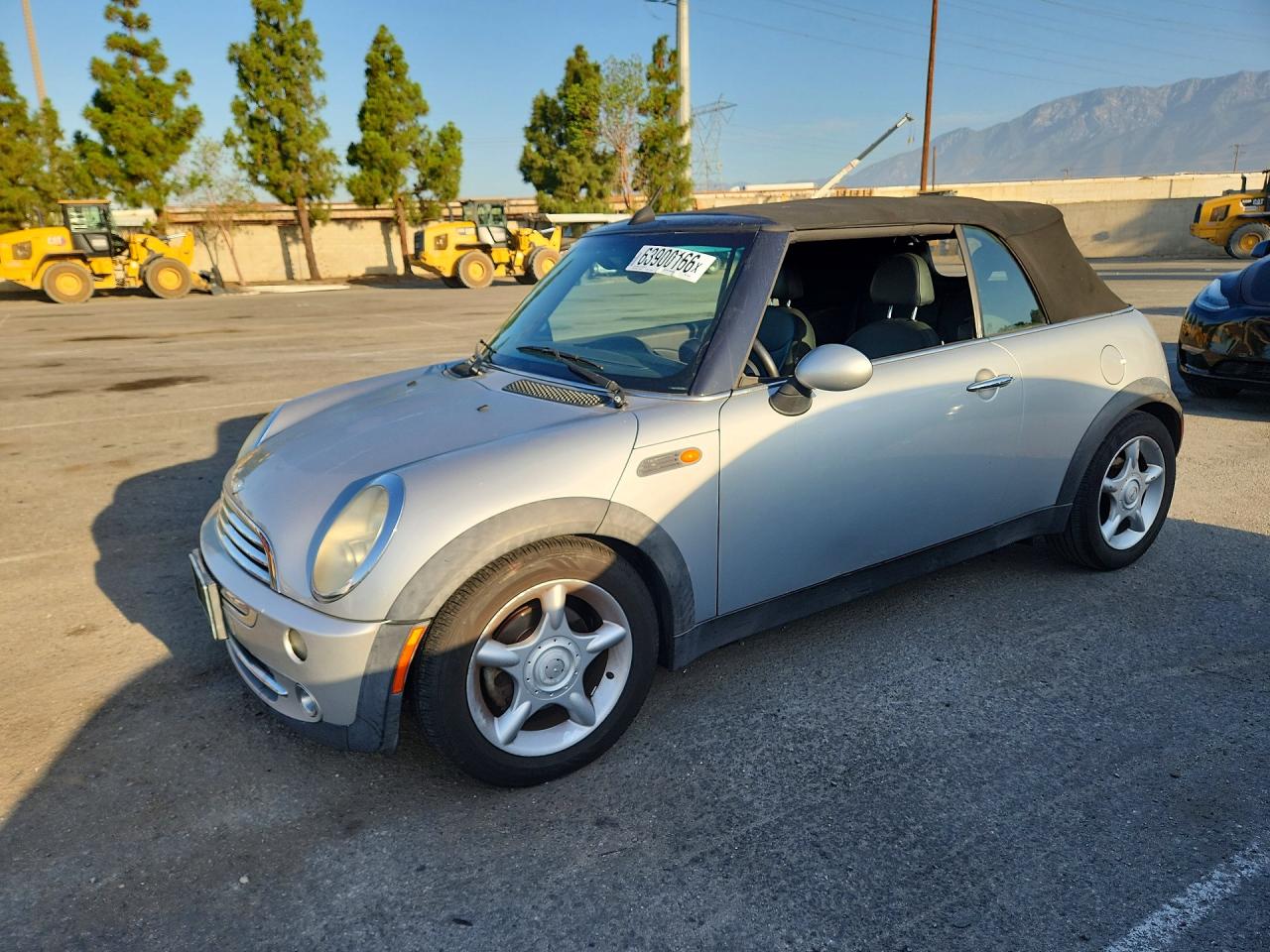 2005 Mini Cooper Silver vin: WMWRF33535TG13105