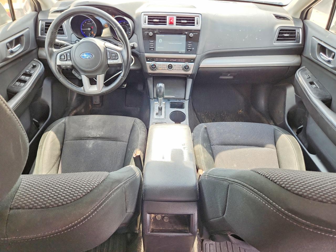 2015 Subaru Outback 2.5i Premium Silver vin: 4S4BSAHC5F3245130