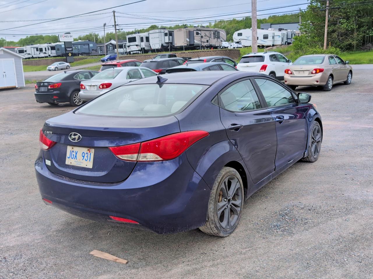 2012 Hyundai Elantra Gls Blue vin: 5NPDH4AE2CH116240