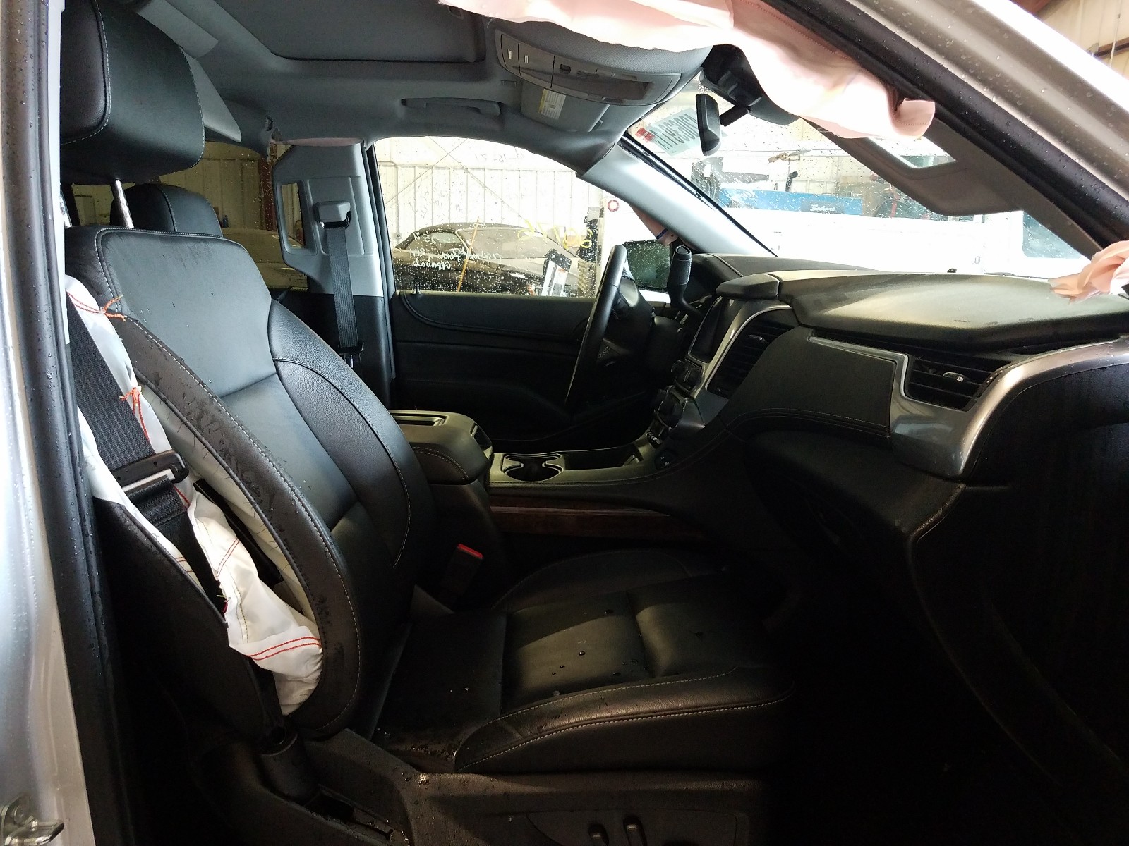 2020 Chevrolet Tahoe K1500 Lt Серебряный vin: 1GNSKBKCXLR275694