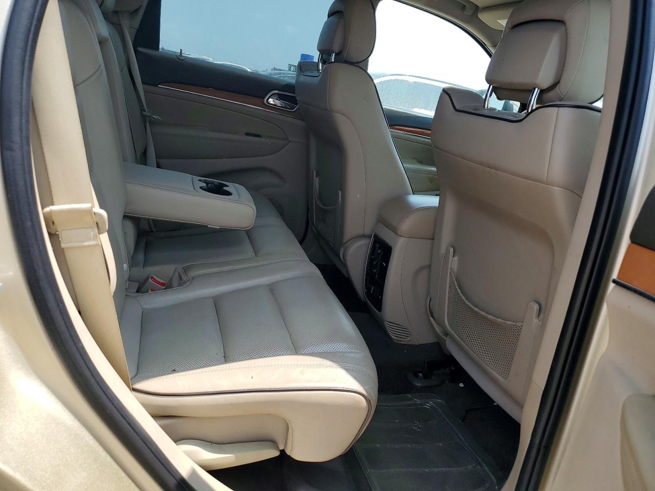 2011 Jeep Grand Cherokee Overland Gold vin: 1J4RR6GT7BC713036