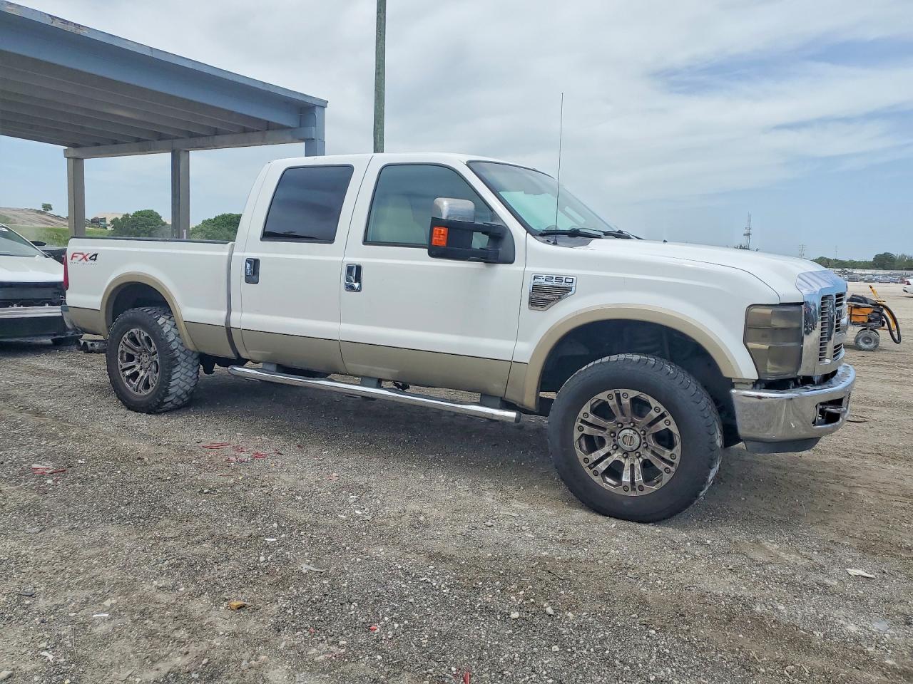 2008 Ford F250 Super Duty White vin: 1FTSW21R08EC64561