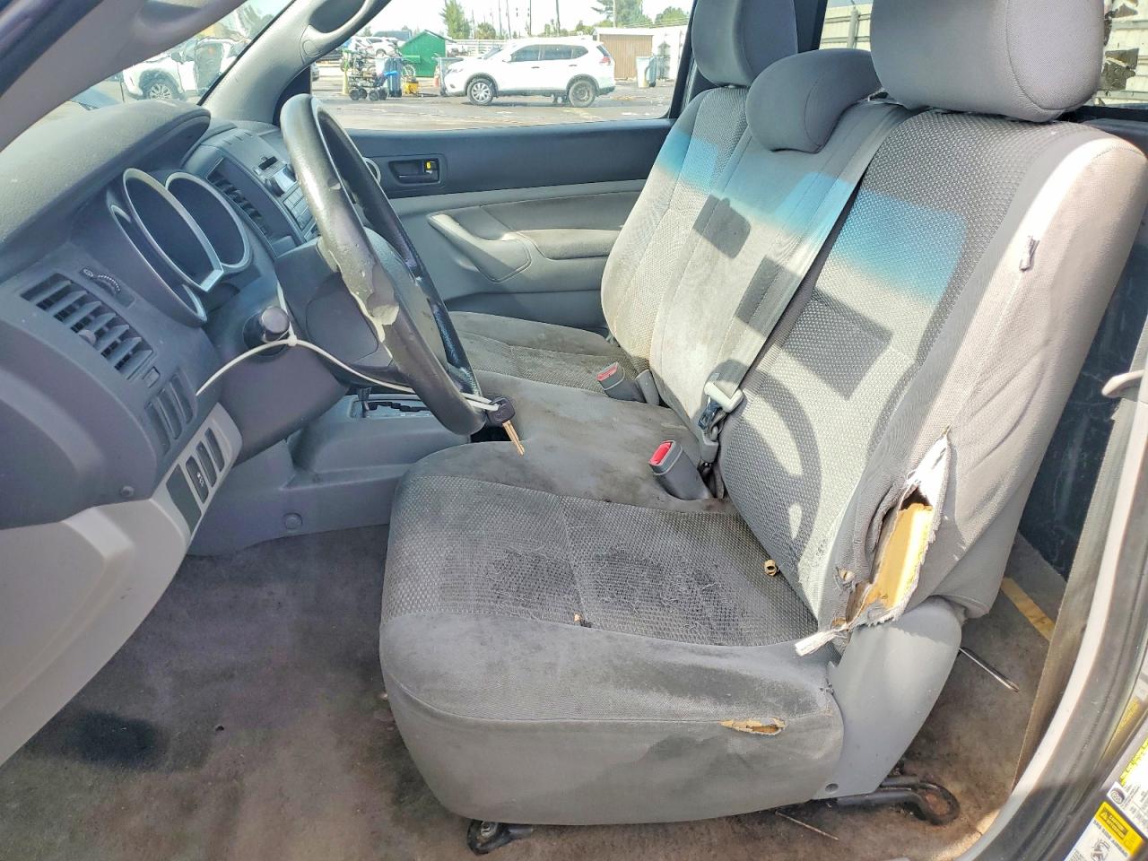 2011 Toyota Tacoma Base Silver vin: 5TFNX4CN4BX003784