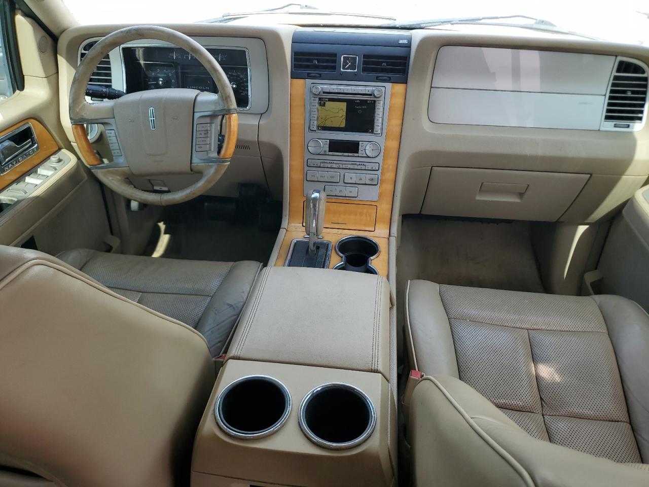 2009 Lincoln Navigator Белый vin: 5LMFU285X9EJ01470