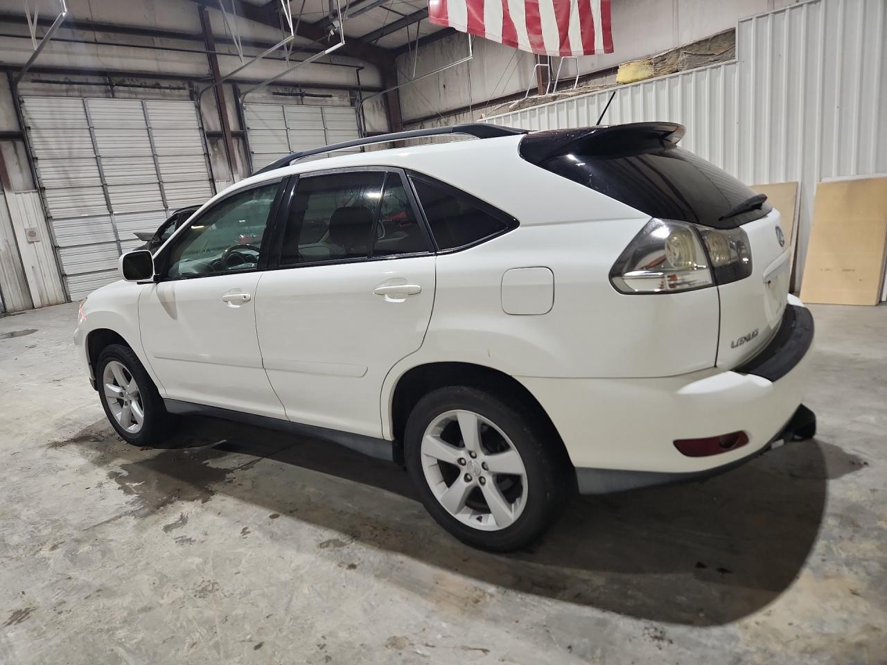 2007 Lexus Rx 350 White vin: 2T2HK31U47C040173 Damage: Left Qtr Panel, Dent(S) W/ Paint Dmg, 2 To 3 Inches