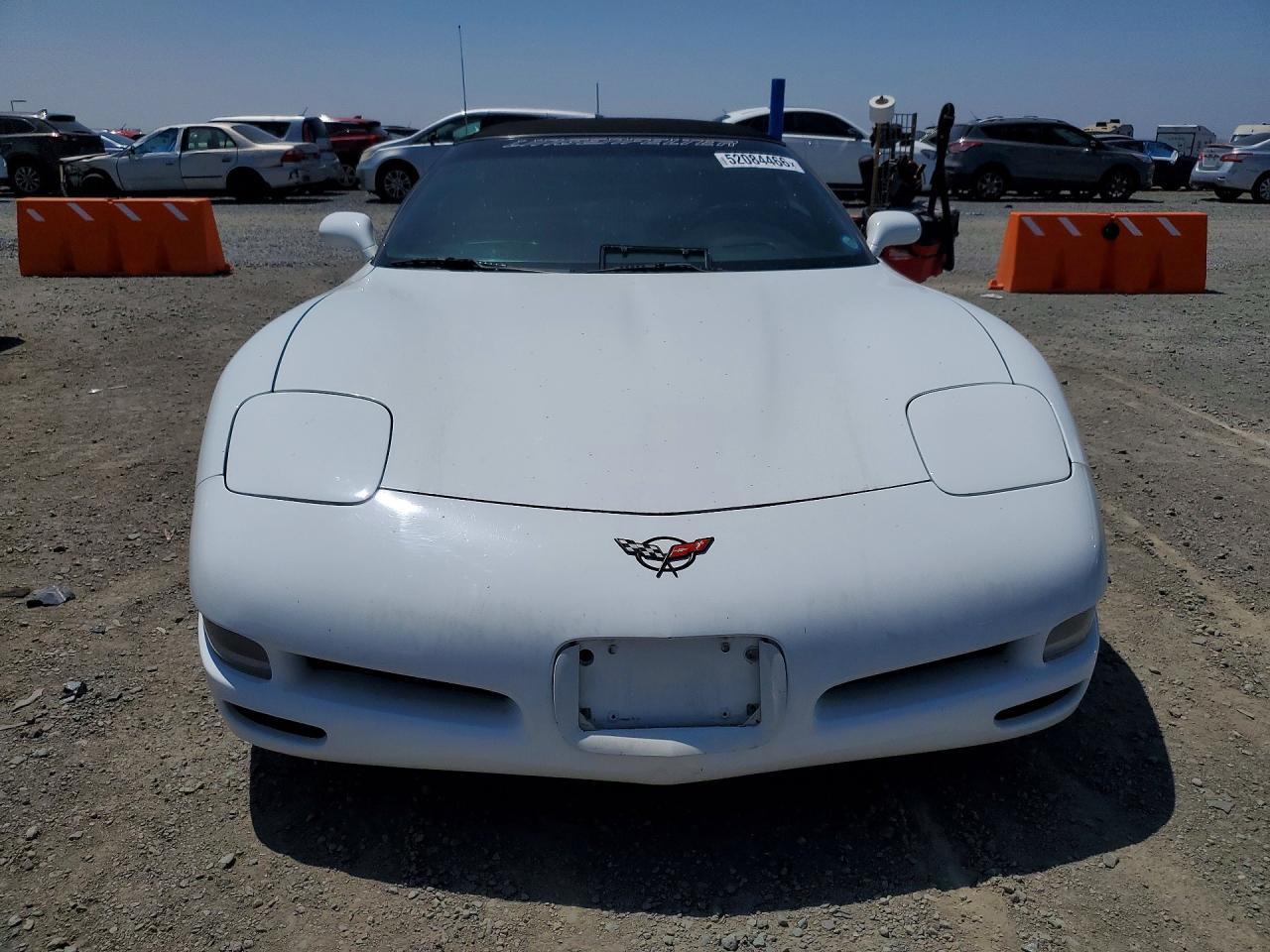 1999 Chevrolet Corvette Белый vin: 1G1YY32G9X5101888