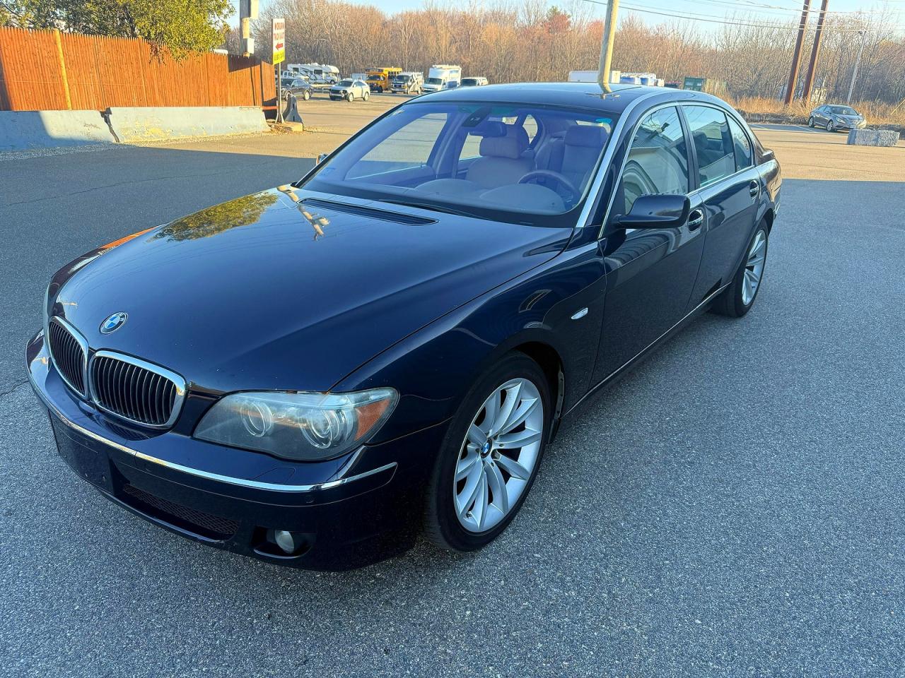 2007 Bmw 750 Синий vin: WBAHN83507DT68768