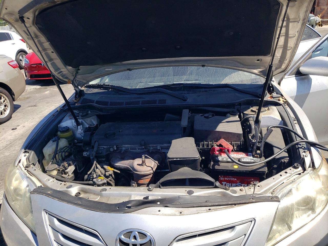 2009 Toyota Camry Le Gray vin: 4T4BE46K69R119429
