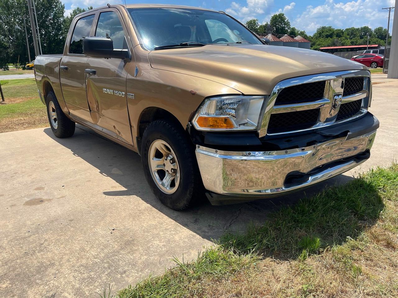 2011 Dodge Ram 1500 Gold vin: 1D7RB1CT5BS654146
