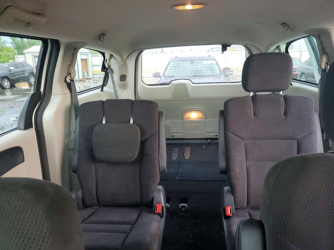 2015 Dodge Grand Caravan Se Белый vin: 2C4RDGBG2FR512114