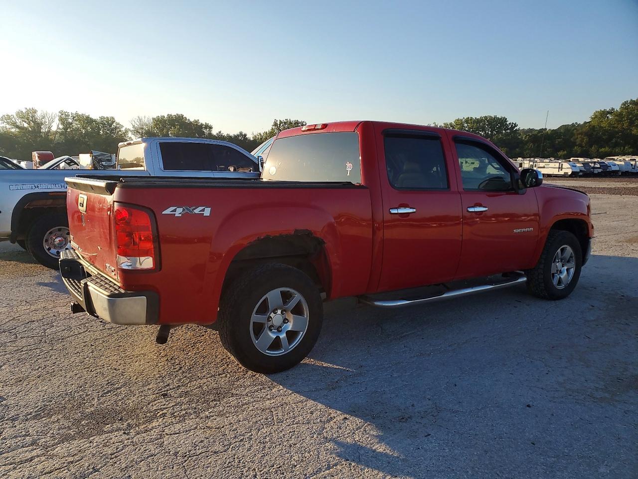 2010 Gmc Sierra K1500 Sle Red vin: 3GTRKVE38AG266106