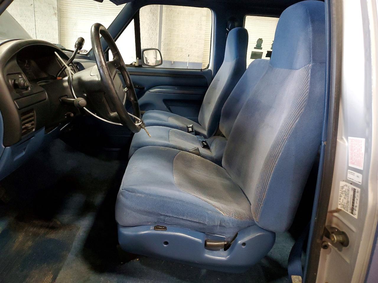 1996 Ford F150 Two Tone vin: 1FTEX14N2TKA58701