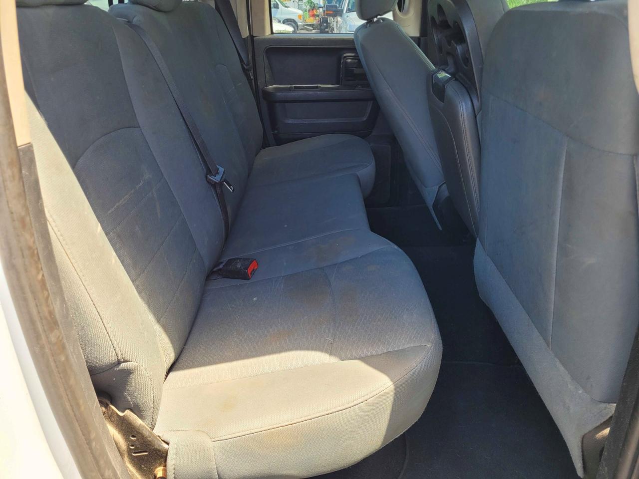 2014 Ram 1500 St White vin: 1C6RR7FT4ES392362