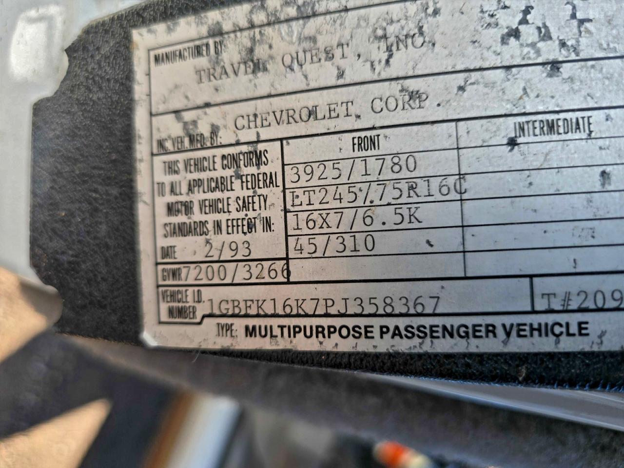 1993 Chevrolet Suburban K1500 Двухцветный vin: 1GBFK16K7PJ358367