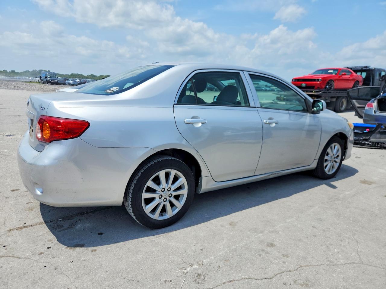 2009 Toyota Corolla Le Gray vin: JTDBL40E99J015137