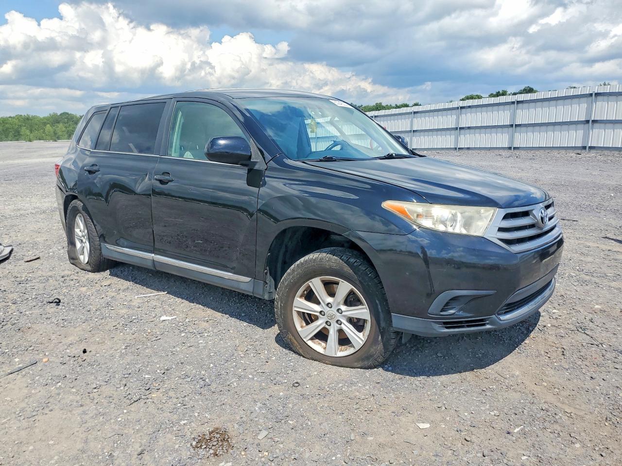 2013 Toyota Highlander Base Черный vin: 5TDZA3EH4DS043358