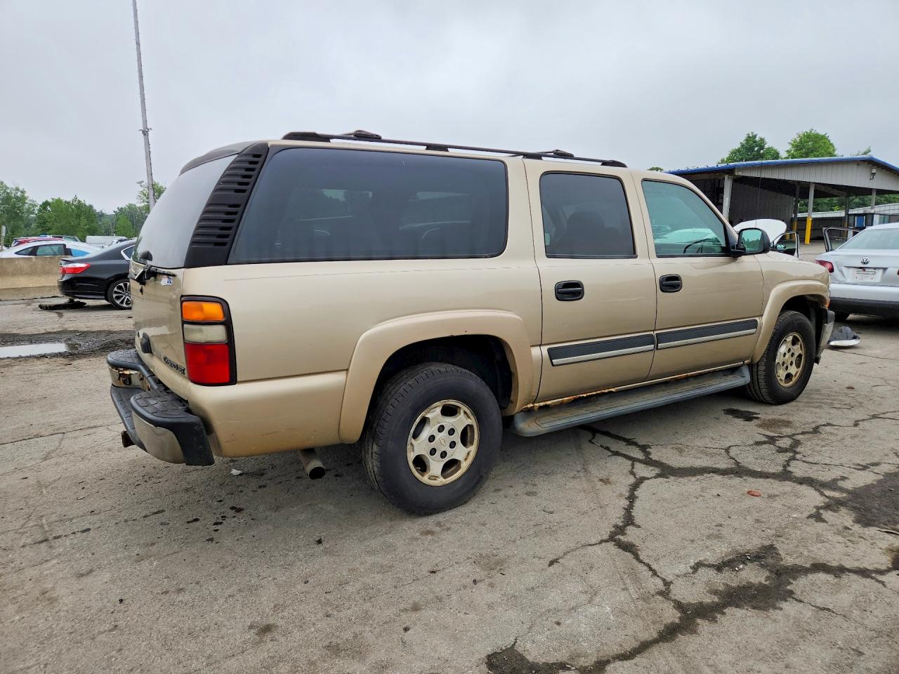 2005 Chevrolet Suburban K1500 Tan vin: 3GNFK16ZX5G167363
