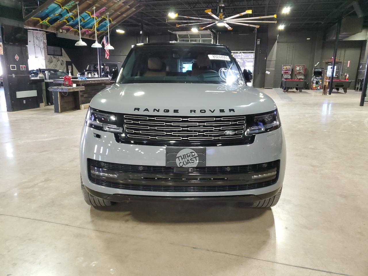 2023 Land Rover Range Rover Autobiography Two Tone vin: SALK1BE76PA036540