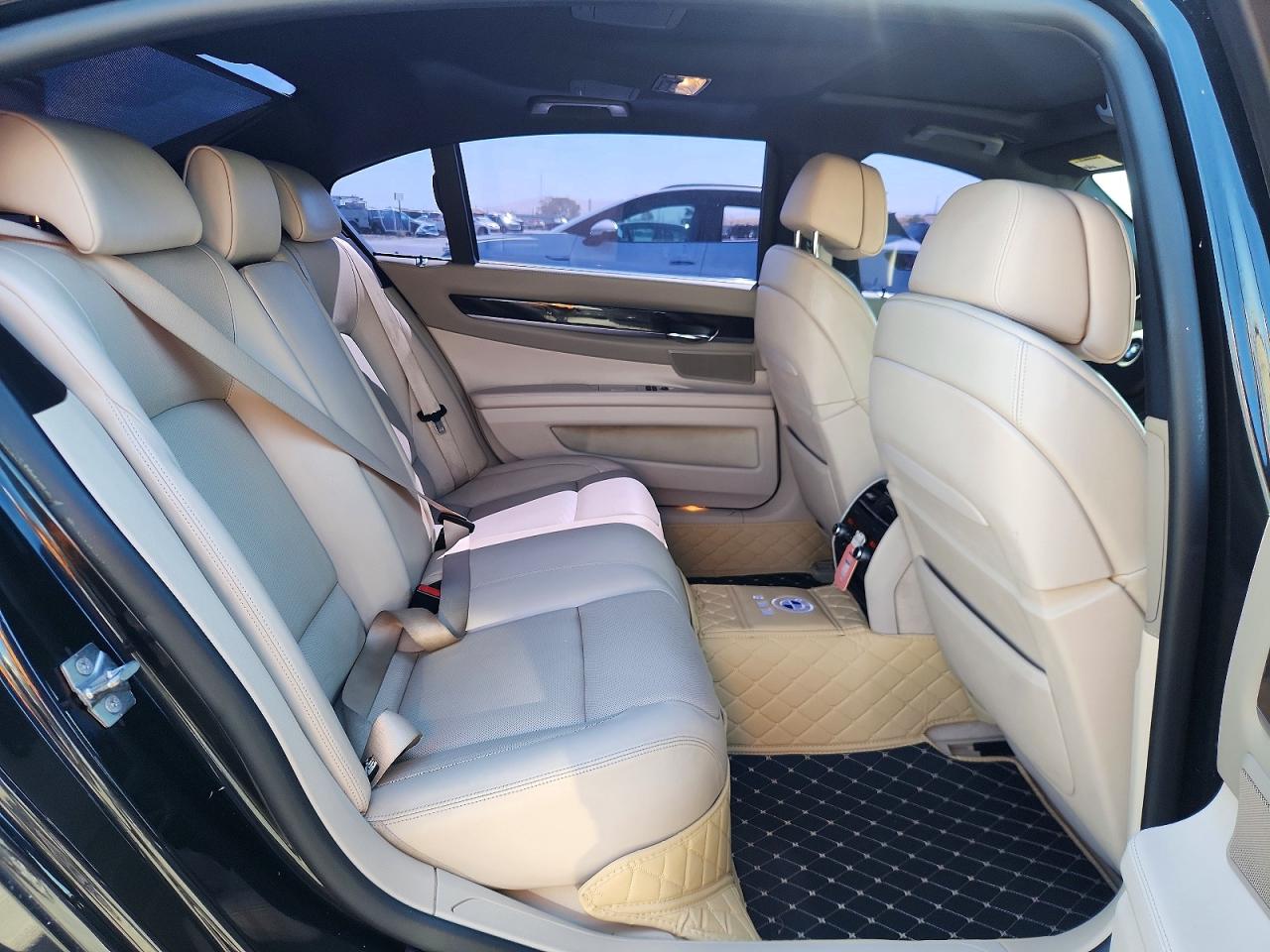 2011 Bmw 750 Li Черный vin: WBAKB8C55BCY65473