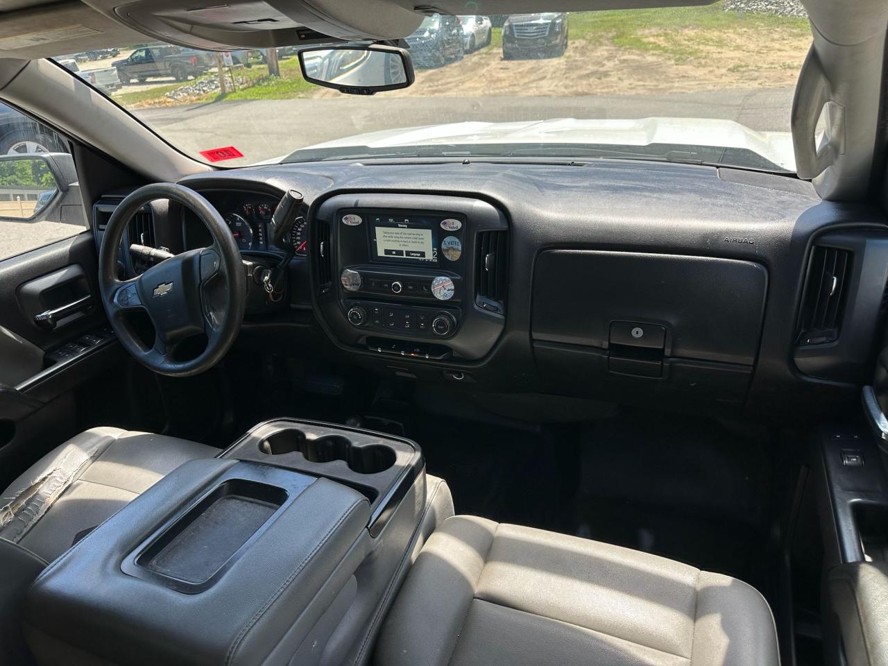 2016 Chevrolet Silverado K1500   Белый vin: 1GCVKNECXGZ395407