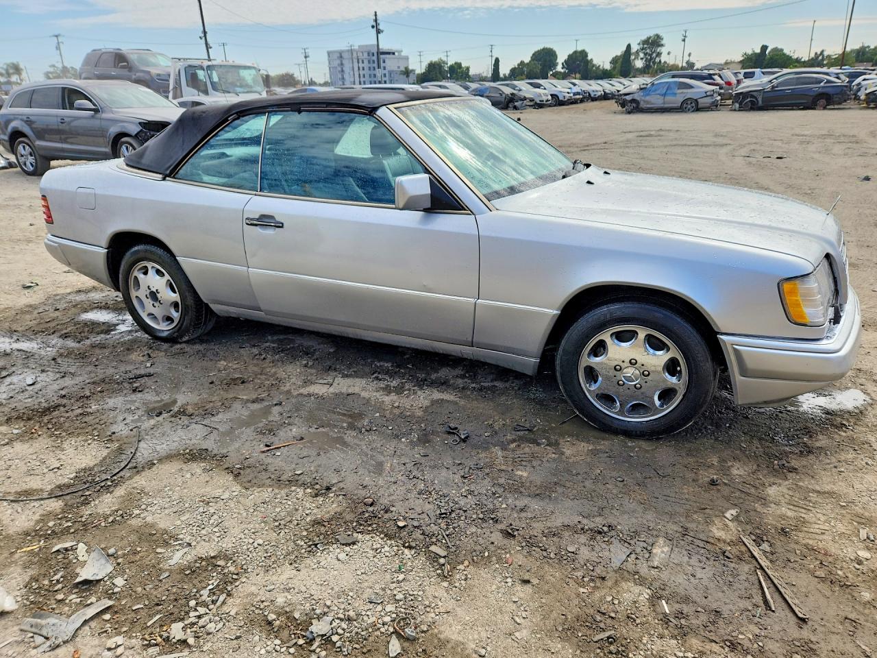 1995 Mercedes-benz E 320 Silver vin: WDBEA66E7SC185995