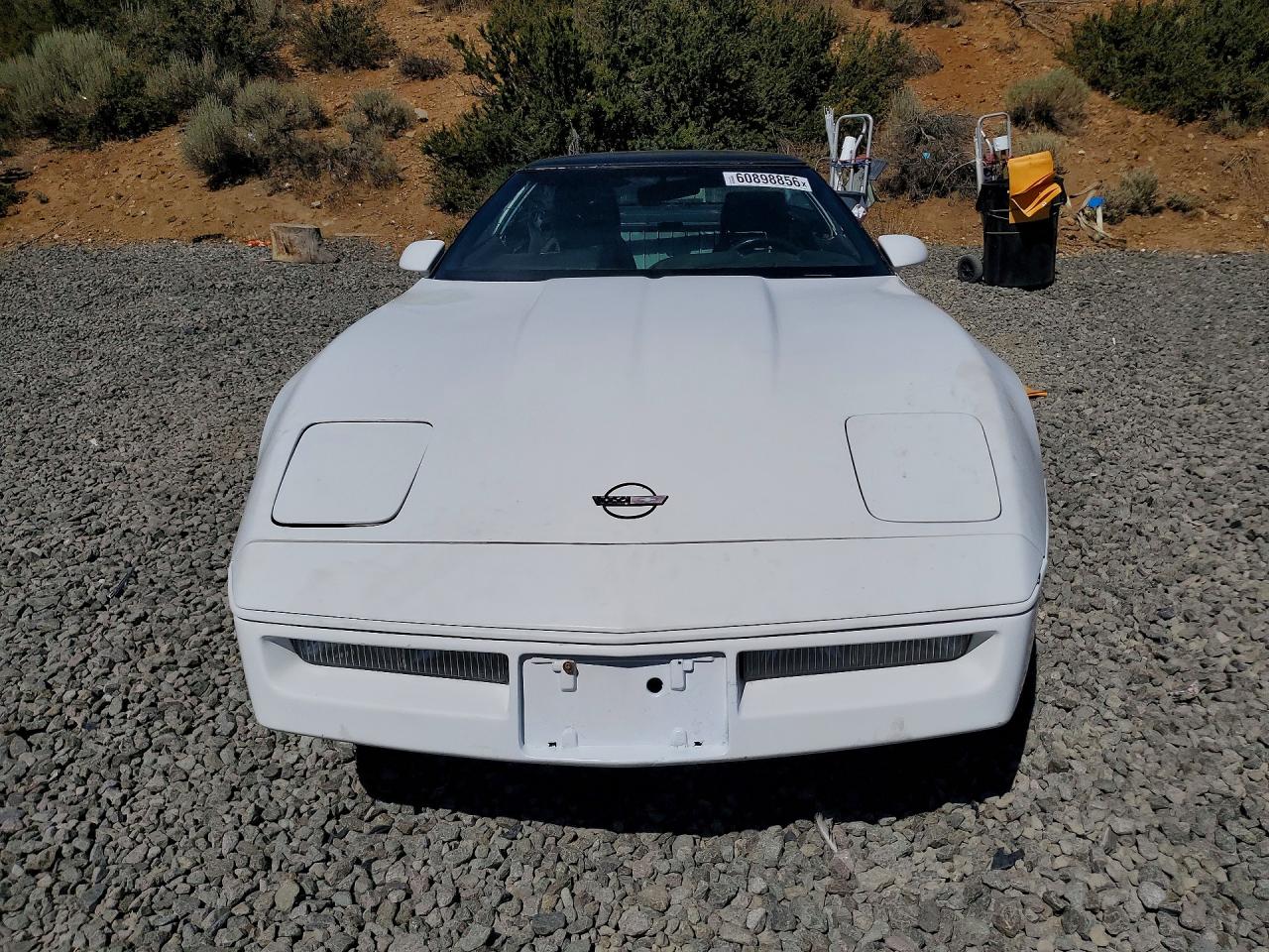 1990 Chevrolet Corvette White vin: 1G1YY2382L5106295