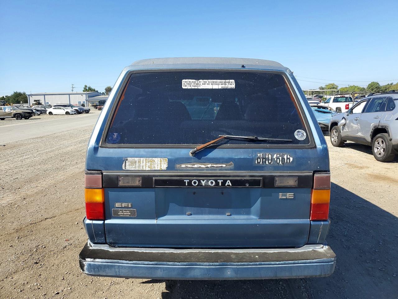 1987 Toyota Van Le Blue vin: JT3YR26W4H5035577