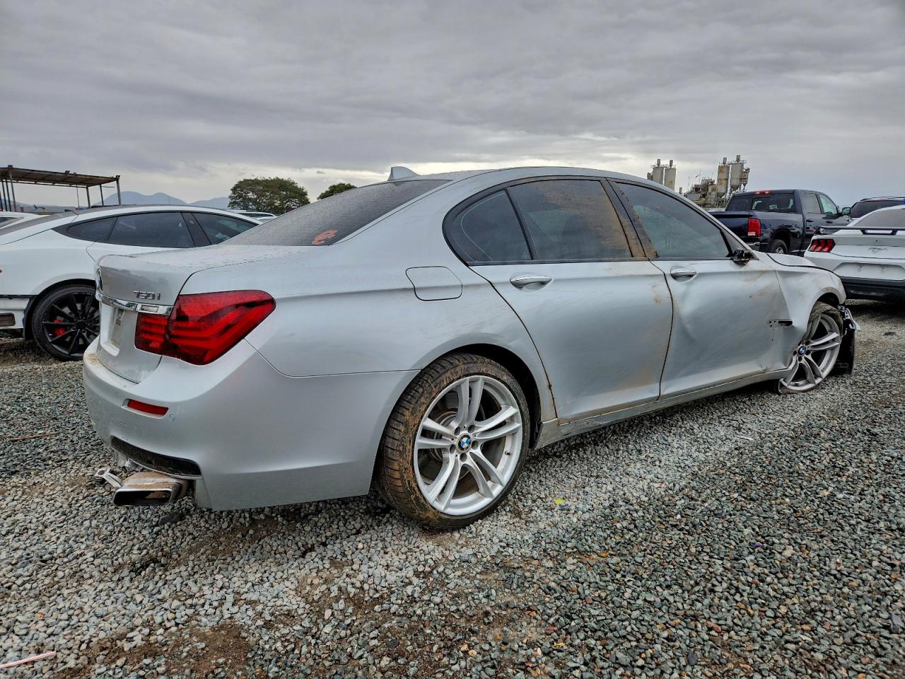2015 Bmw 750 I Silver vin: WBAYA8C50FD825489