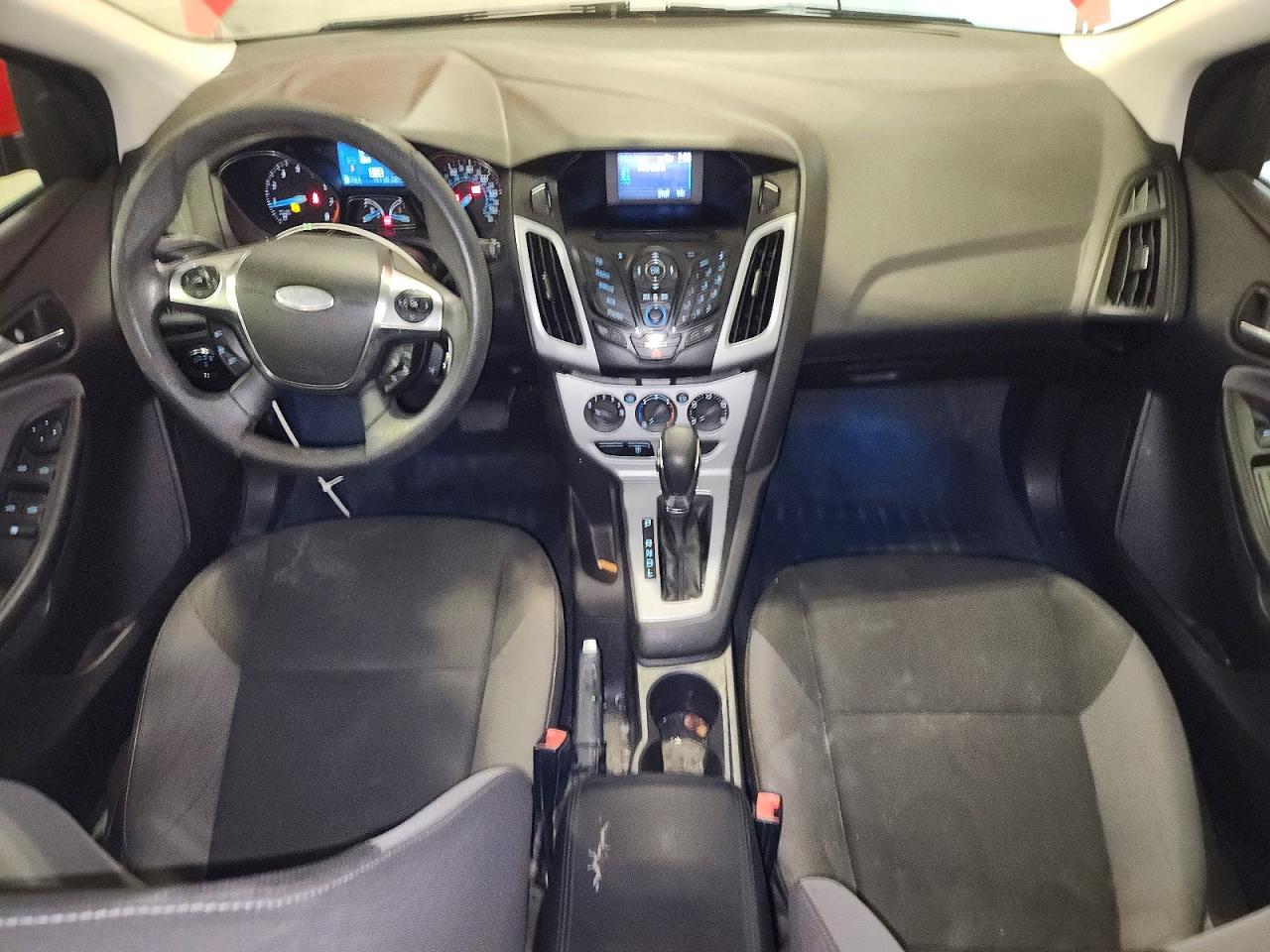 2012 Ford Focus Se Red vin: 1FAHP3K25CL309745