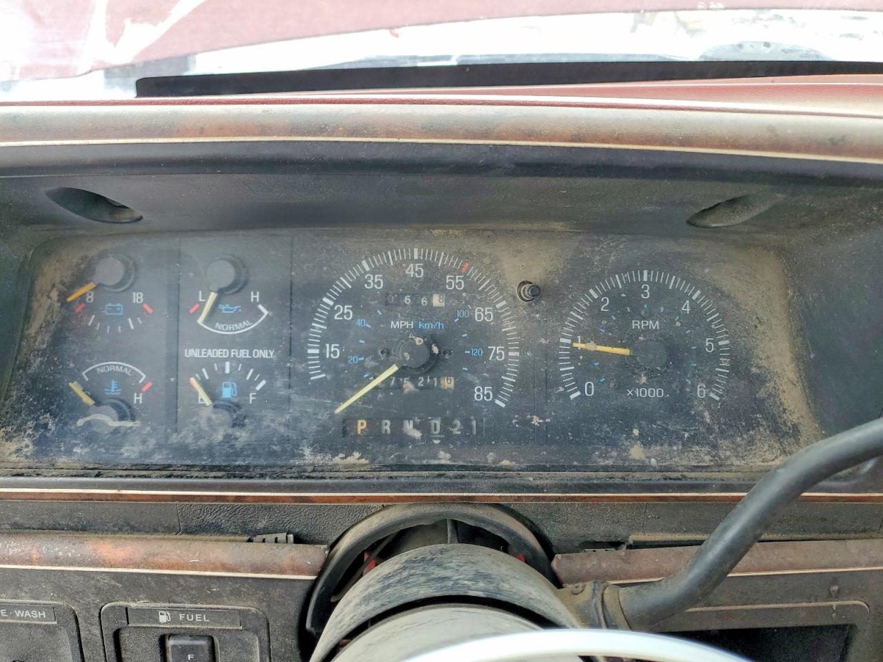 1988 Ford F250 Maroon vin: 1FTHX26G9JKA10854