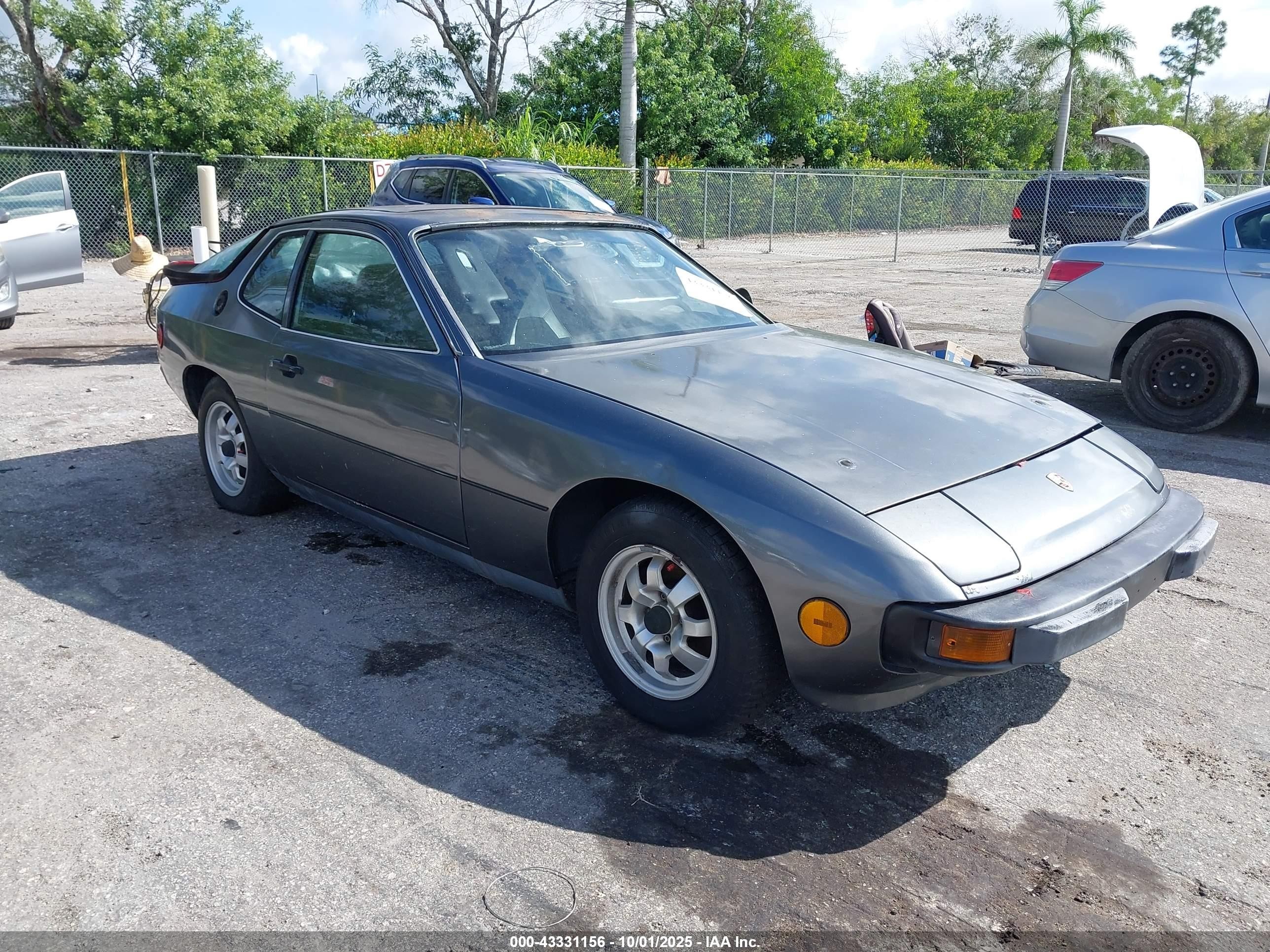 1978 Porsche 924   Gray vin: 9248202342       