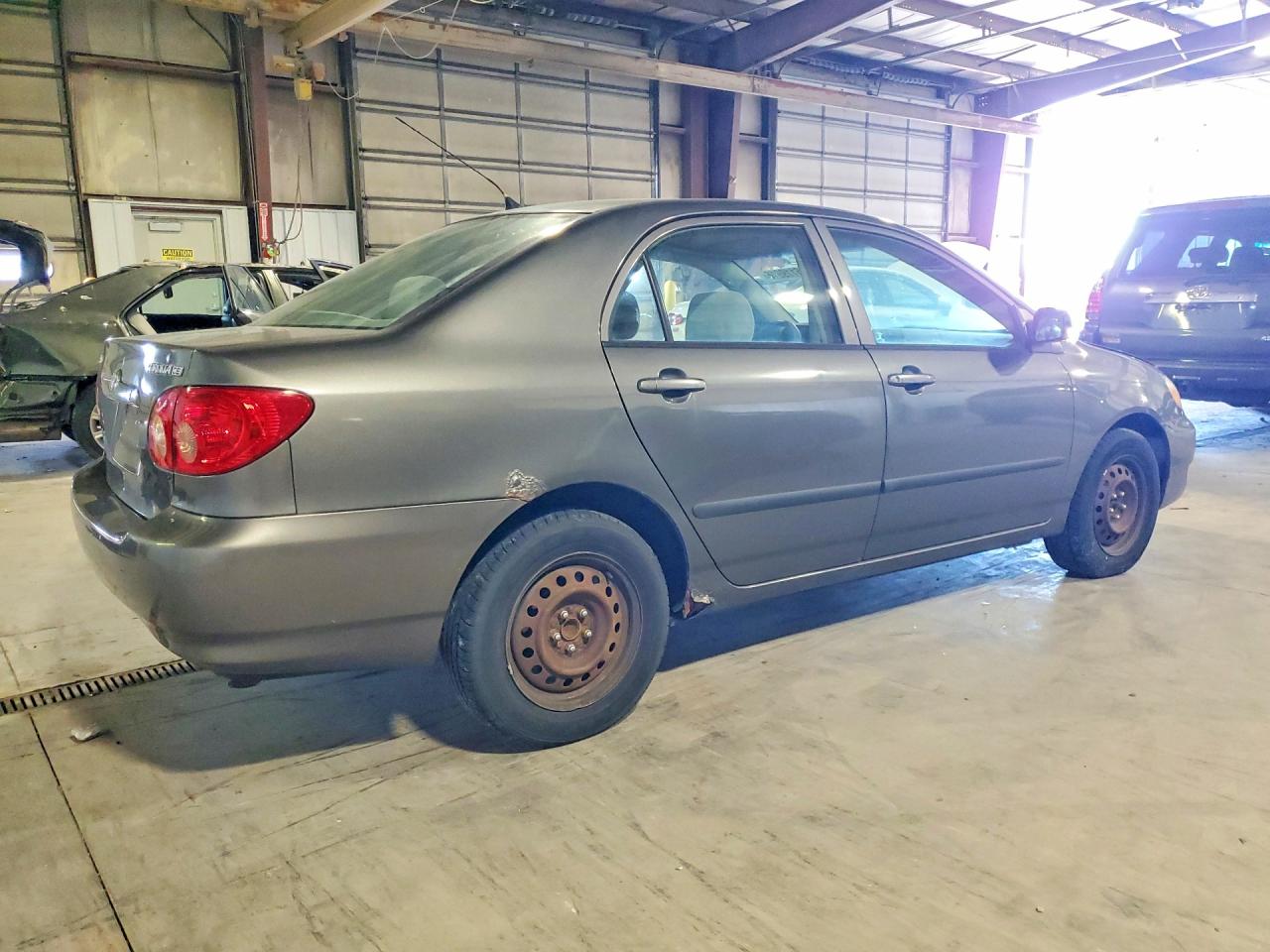 2005 Toyota Corolla Ce Серый vin: 1NXBR32E65Z434248