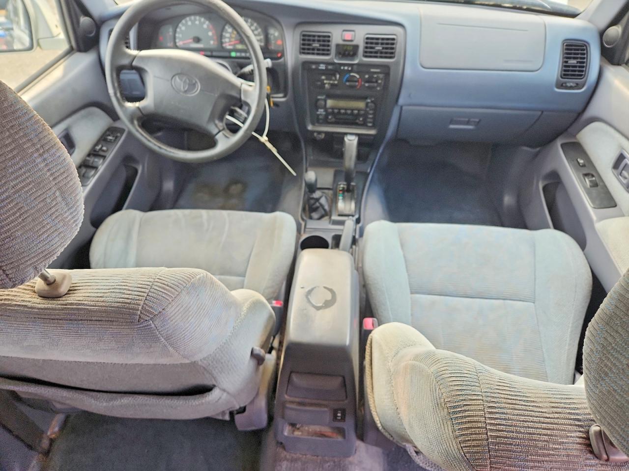 2000 Toyota 4runner Sr5 Silver vin: JT3HN86R7Y0304399