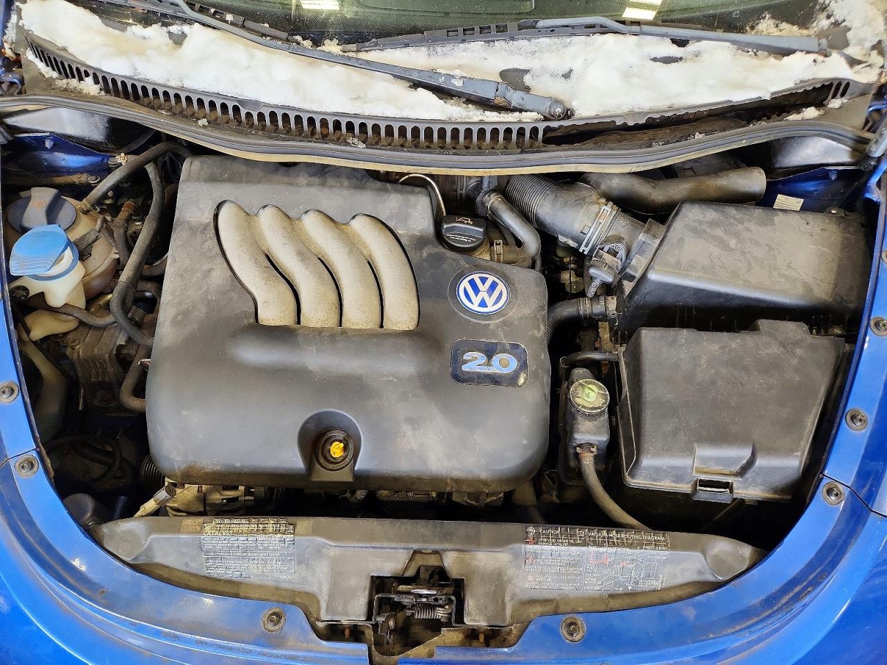 2004 Volkswagen New Beetle Gl Blue vin: 3VWBK21C04M402138