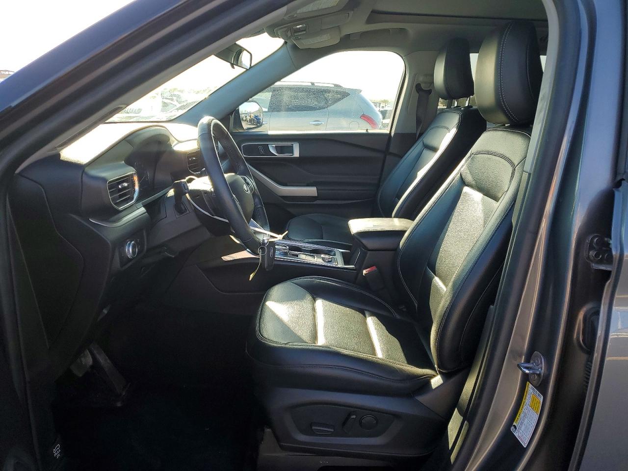 2021 Ford Explorer Xlt Серый vin: 1FMSK8DH6MGA41615