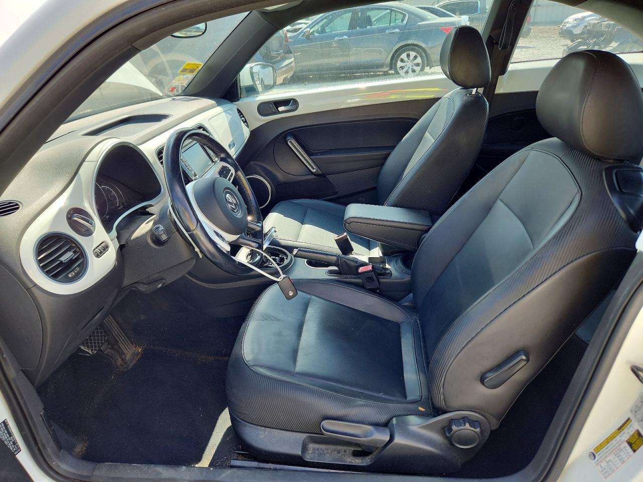 2014 Volkswagen Beetle Белый vin: 3VWJ17ATXEM661524
