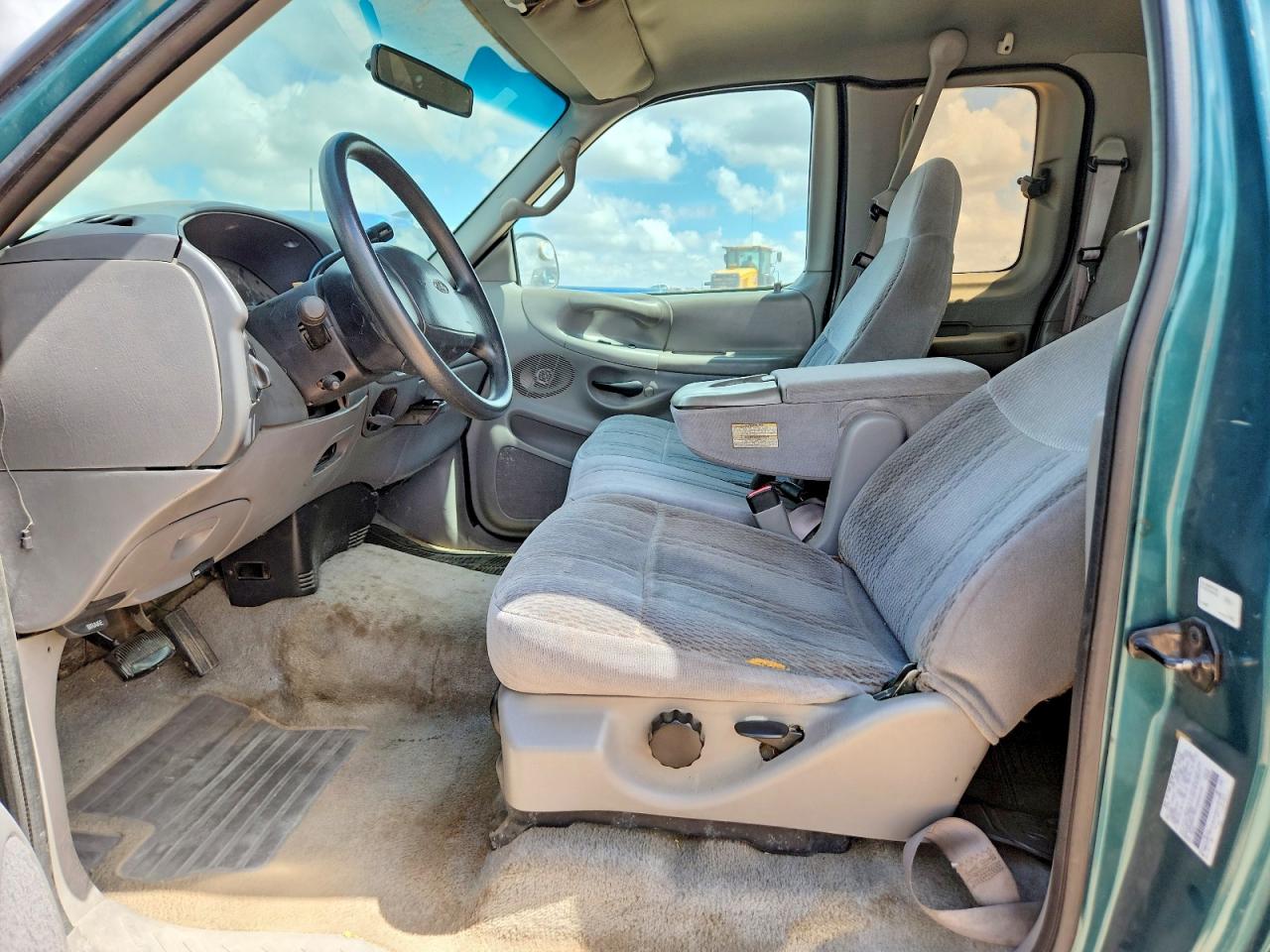 1997 Ford F150 Зеленый vin: 1FTDX1721VNB66435