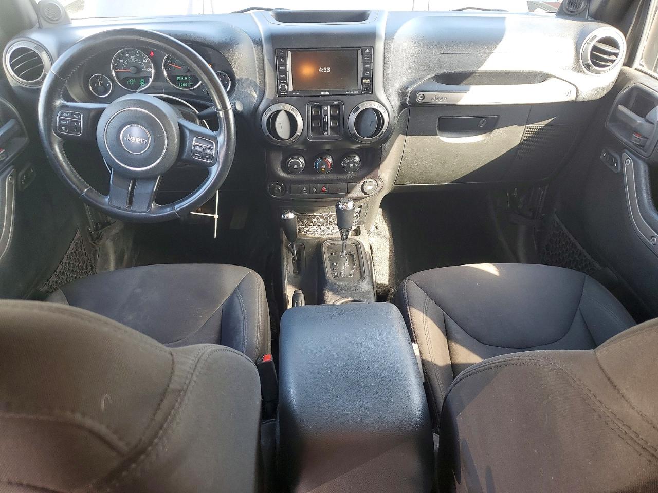2014 Jeep Wrangler Unlimited Sport Gray vin: 1C4BJWDG2EL289436
