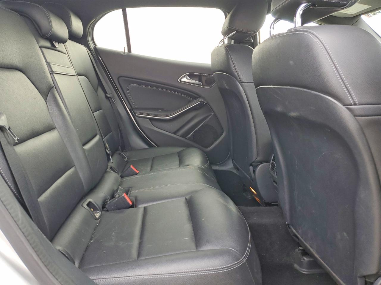 2018 Mercedes-benz Gla 250 4matic Серебряный vin: WDCTG4GB3JJ390069
