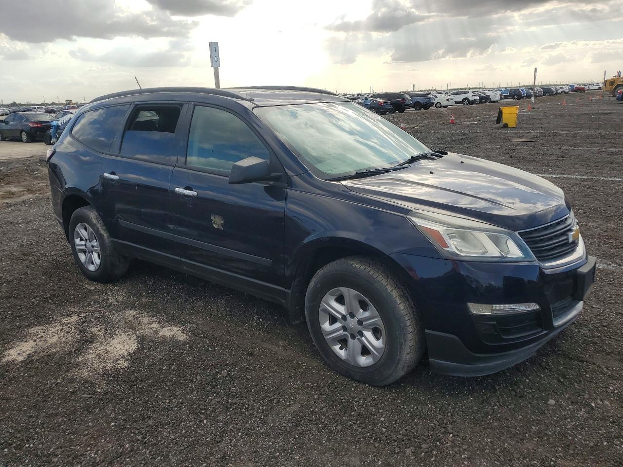 2015 Chevrolet Traverse Ls Синий vin: 1GNKRFED6FJ113457